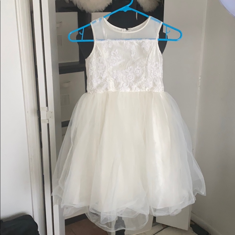 DAVIDS BRIDAL GIRLS DRESS